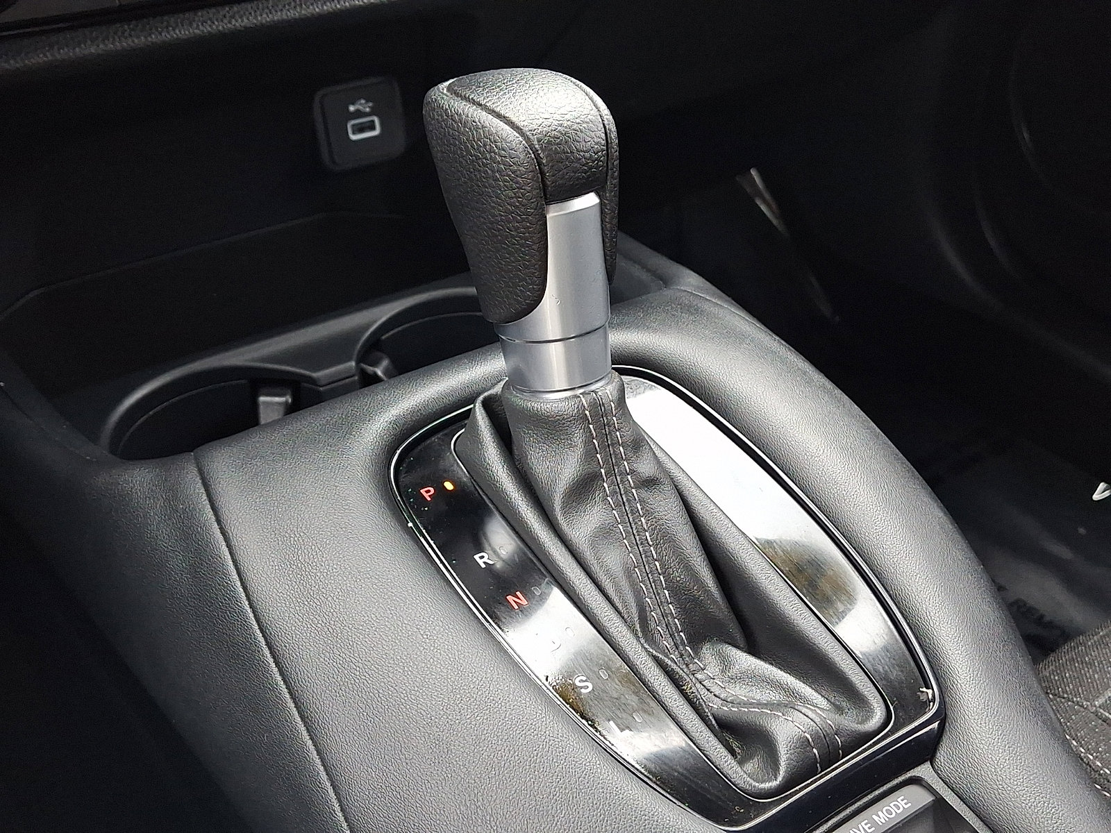 Used 2023 Honda HR-V LX image 14