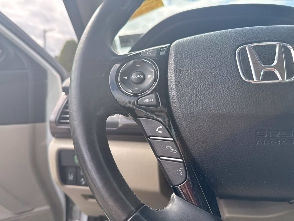 Used 2016 Honda Accord EX-L image 9