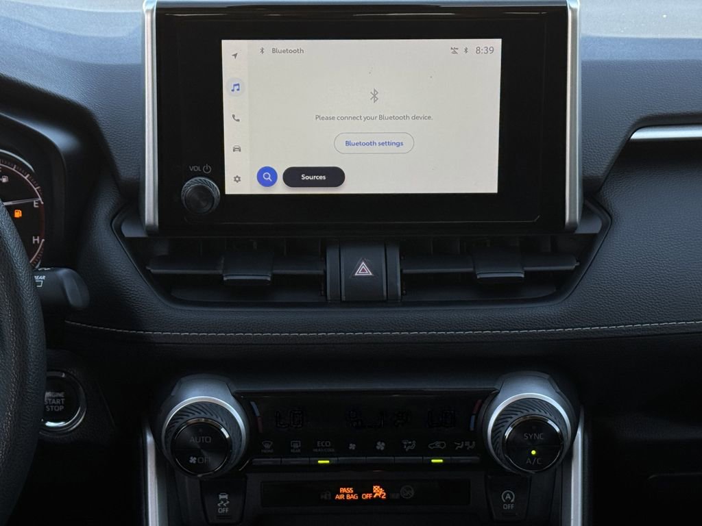 Used 2024 Toyota RAV4 XLE image 15