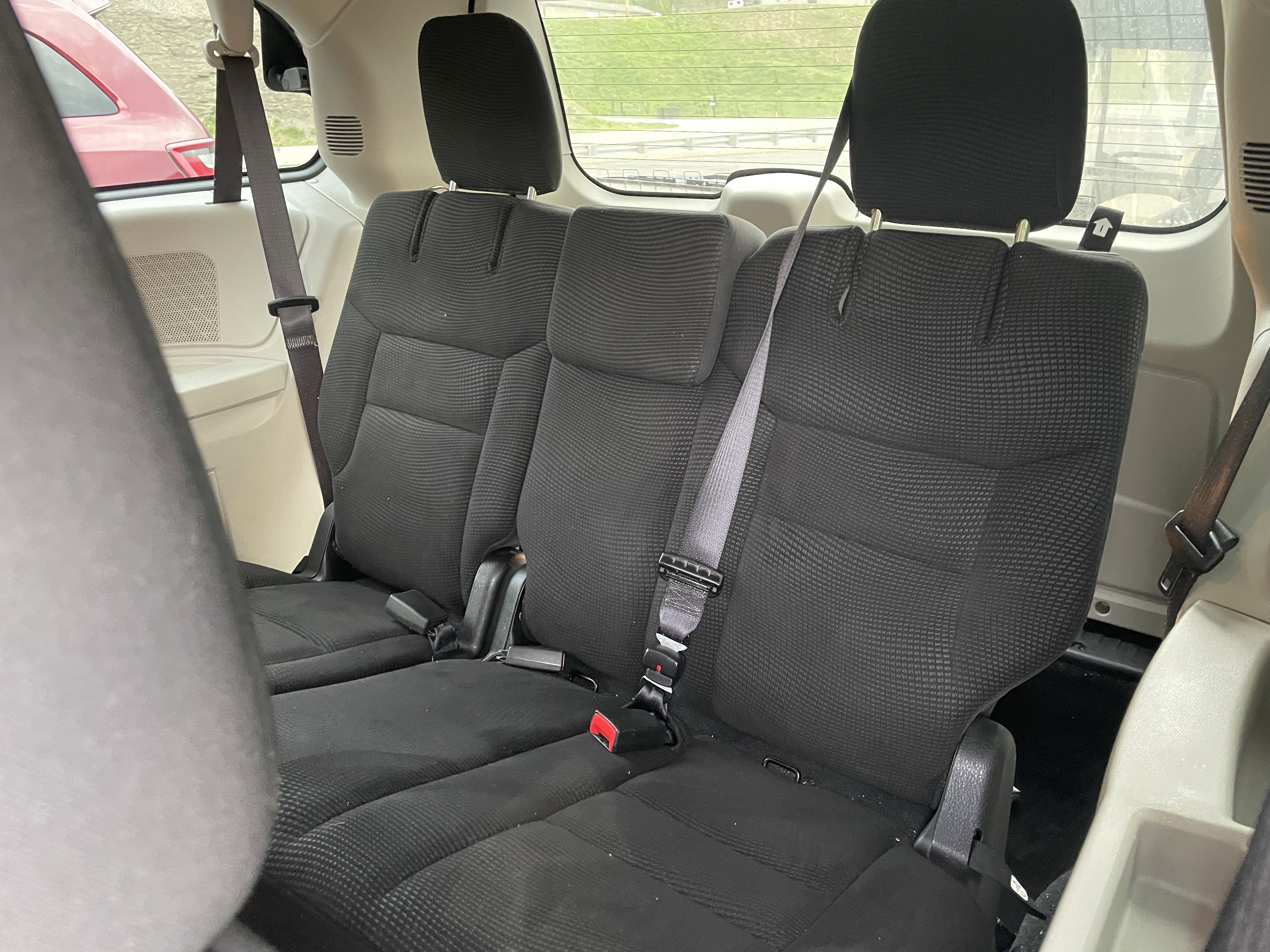 Used 2020 Dodge Grand Caravan SE FWD image 10