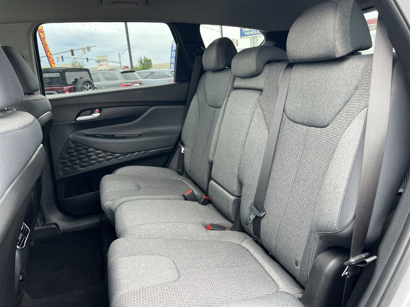 Used 2023 Hyundai Santa Fe SEL AWD/4WD image 32