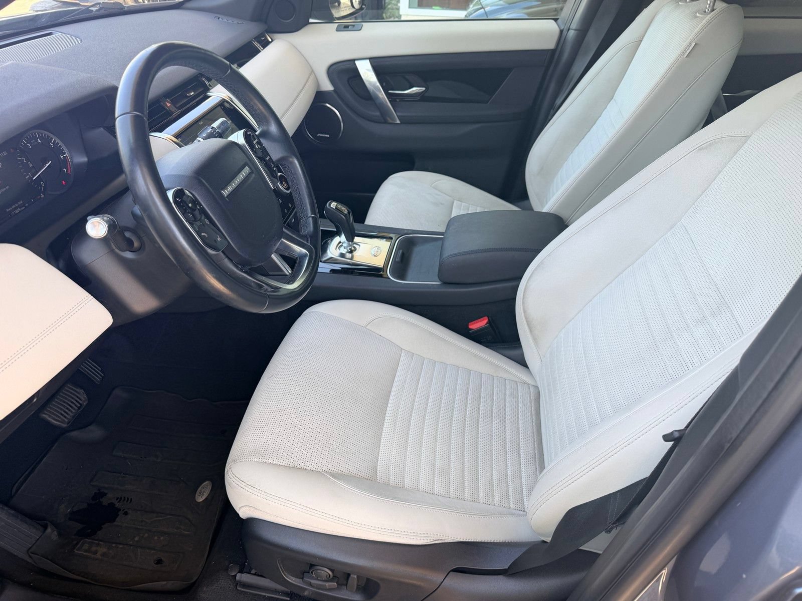 Used 2020 Land Rover Discovery Sport S AWD/4WD image 14