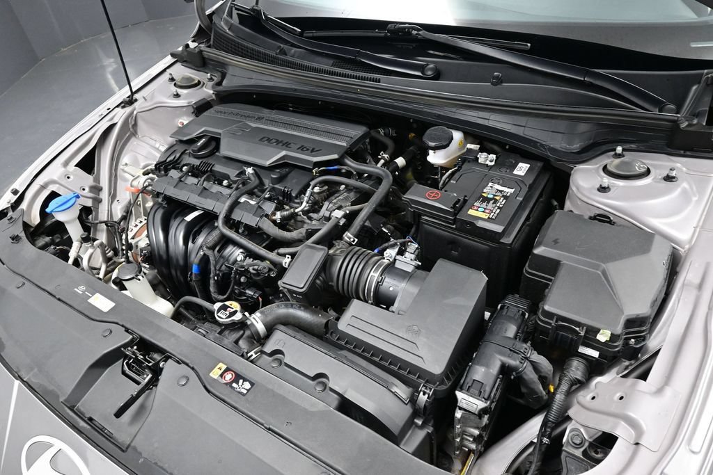 Used 2024 Hyundai Elantra Limited FWD image 13
