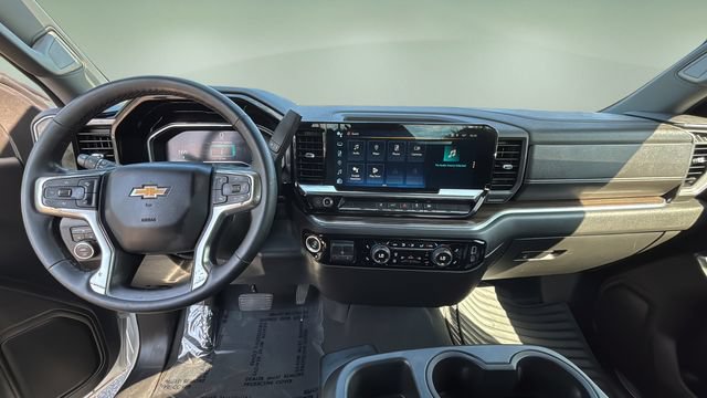 Used 2024 Chevrolet Silverado 2500 LT w/ Convenience Package AWD/4WD image 17