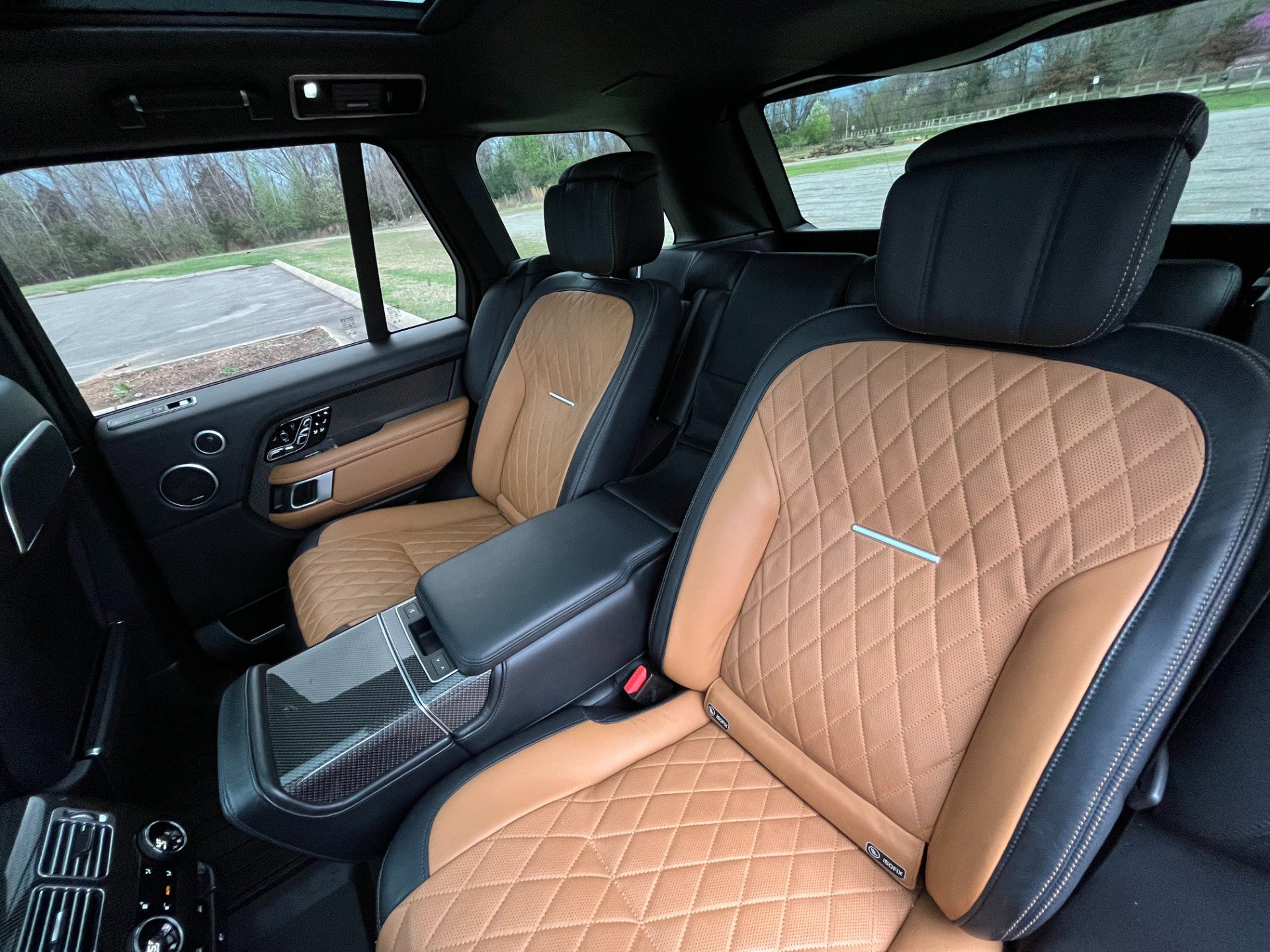 Used 2019 Land Rover Range Rover SV Autobiography Dynamic image 30