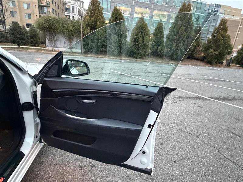 Used 2017 BMW 535i Gran Turismo image 26