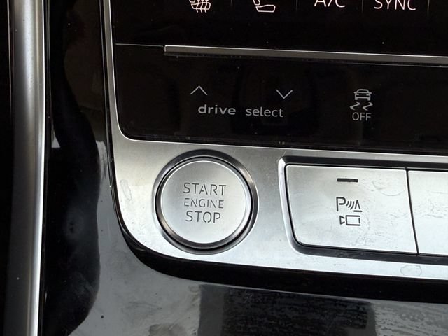 Used 2019 Audi Q8 Prestige AWD/4WD image 21