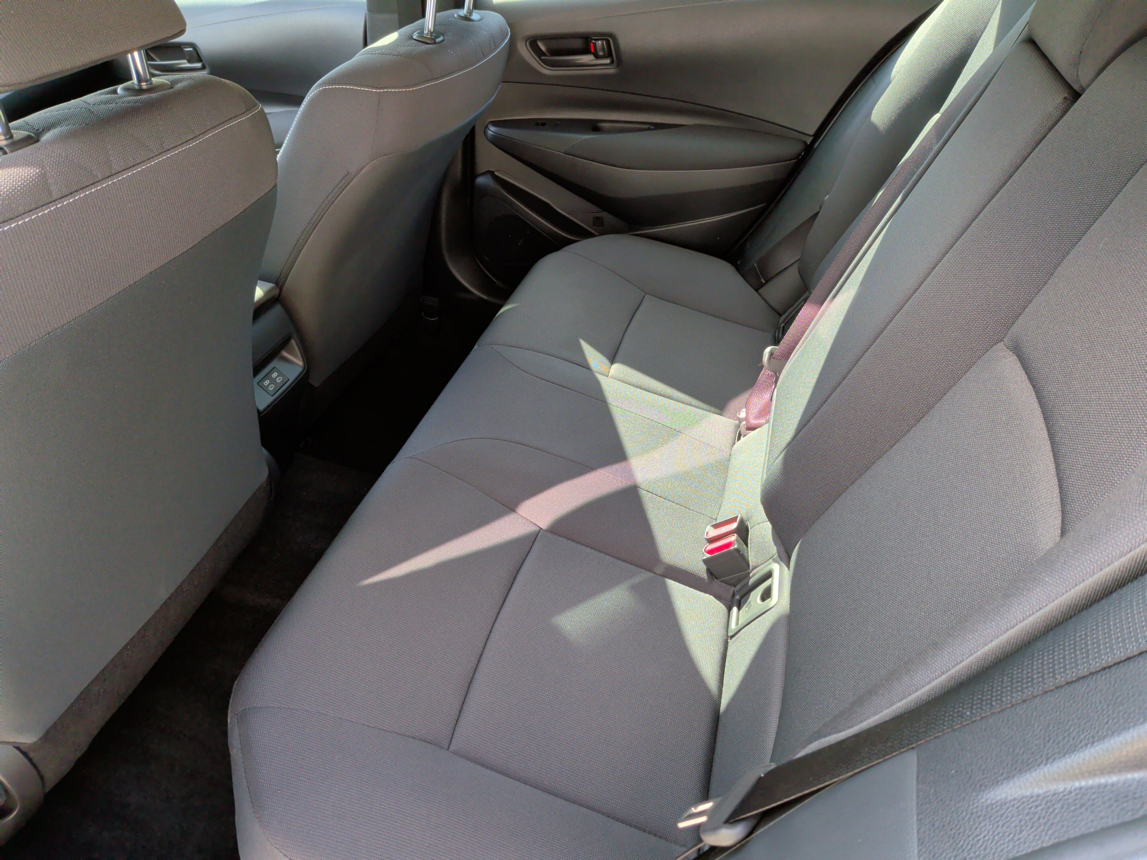 Used 2023 Toyota Corolla LE image 27