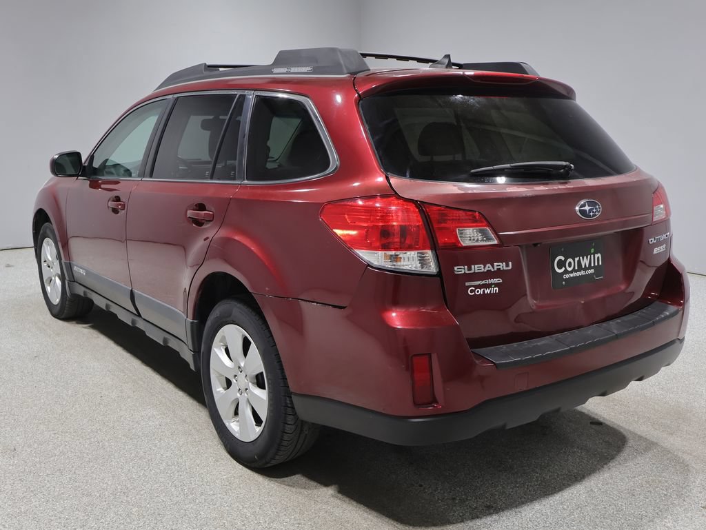 Used 2011 Subaru Outback 2.5i Premium AWD/4WD image 6