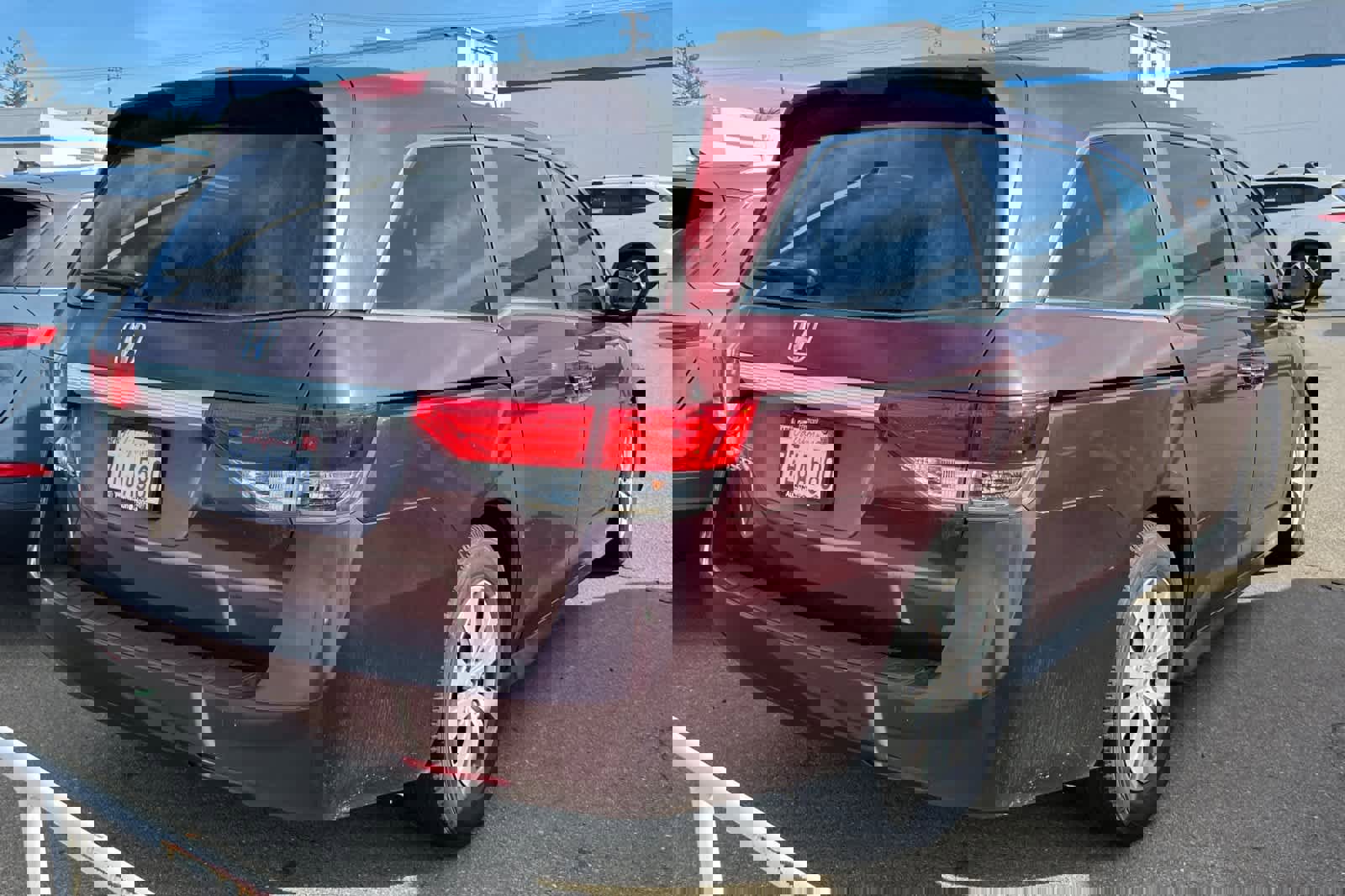 Used 2014 Honda Odyssey EX-L image 2