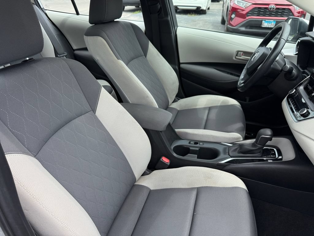 Used 2024 Toyota Corolla LE w/ LE Premium Package FWD image 18