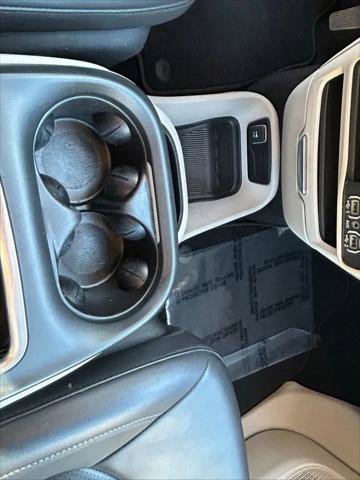Certified 2023 Chrysler Pacifica Touring-L FWD image 21