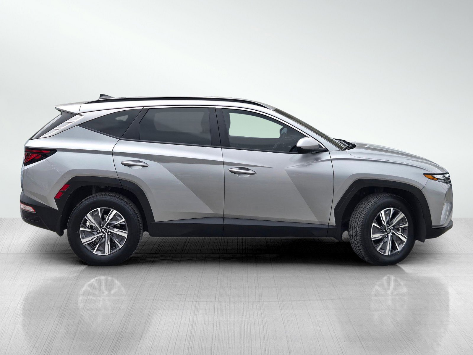 Used 2024 Hyundai Tucson Blue AWD/4WD image 3