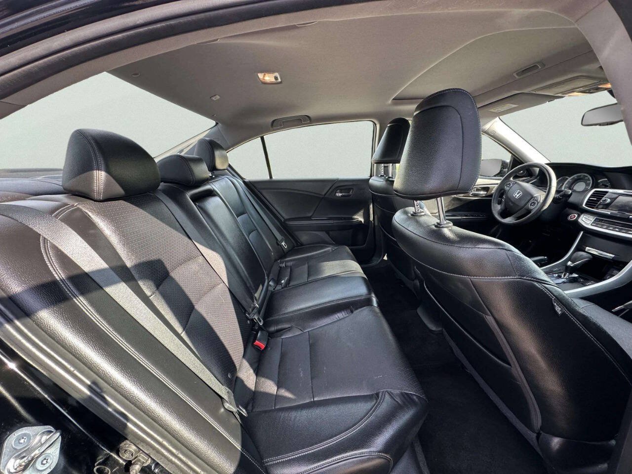 Used 2015 Honda Accord EX-L image 18
