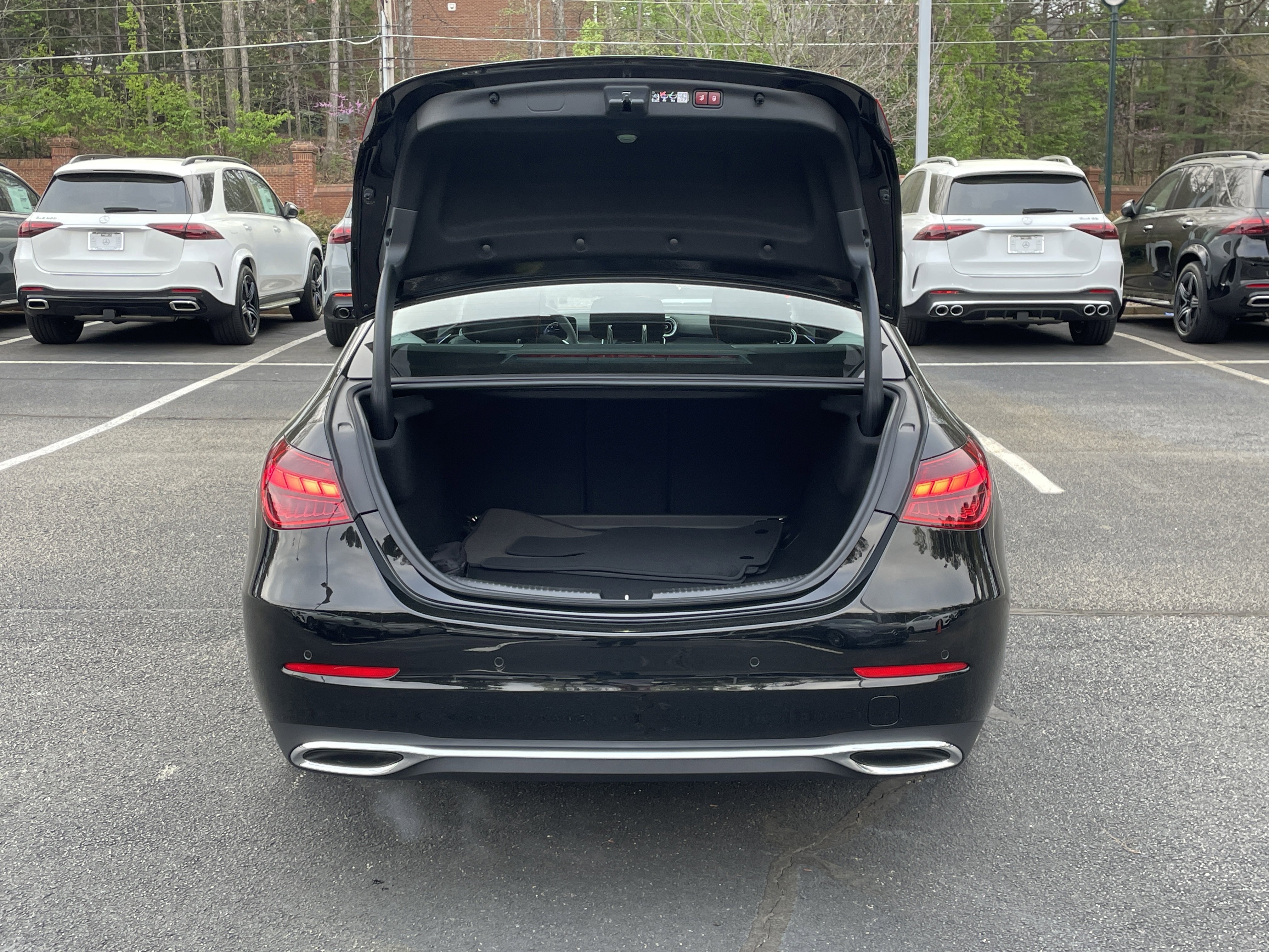 New 2026 Mercedes-Benz C 300 4MATIC Sedan image 8