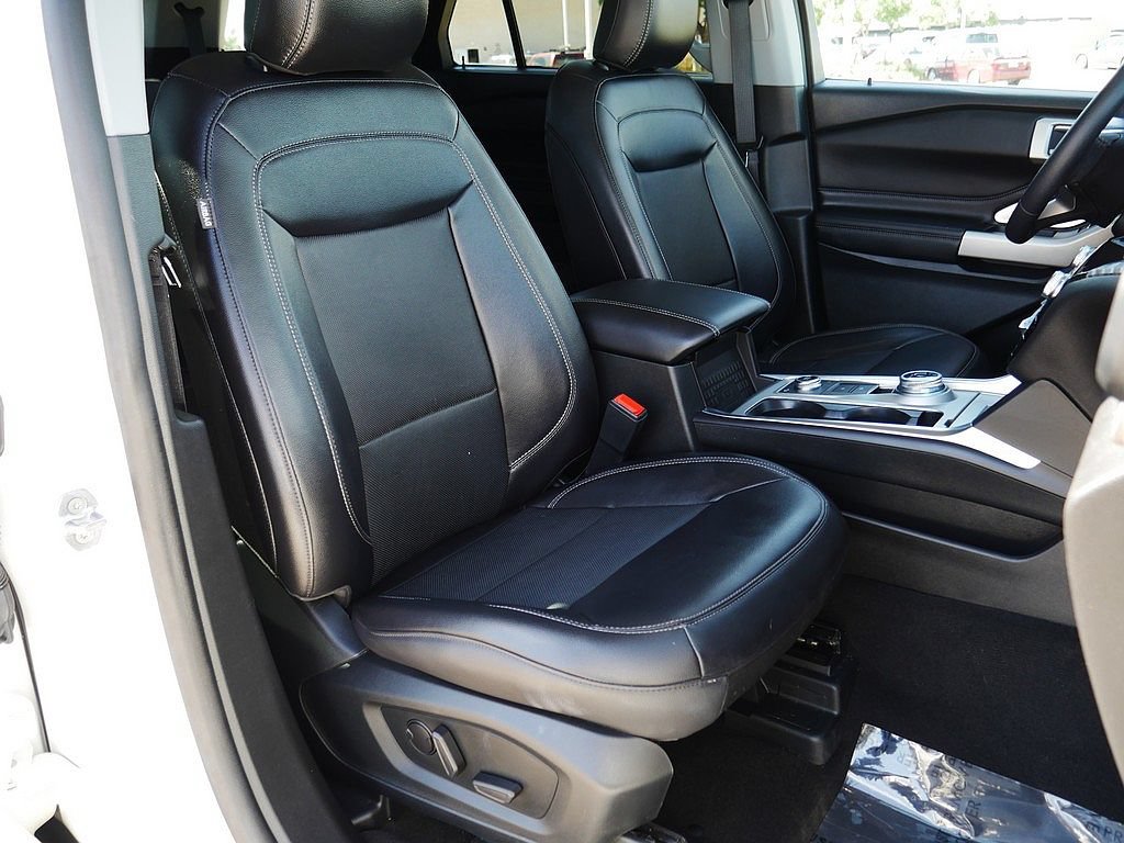 Used 2023 Ford Explorer Limited w/ Limited Technology Package AWD/4WD image 68