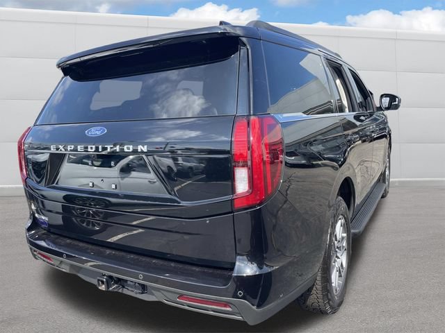 Used 2025 Ford Expedition Active AWD/4WD image 9