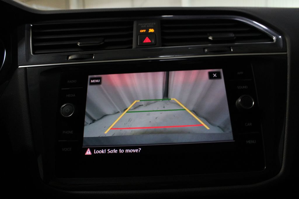 Used 2020 Volkswagen Tiguan SE AWD/4WD image 4