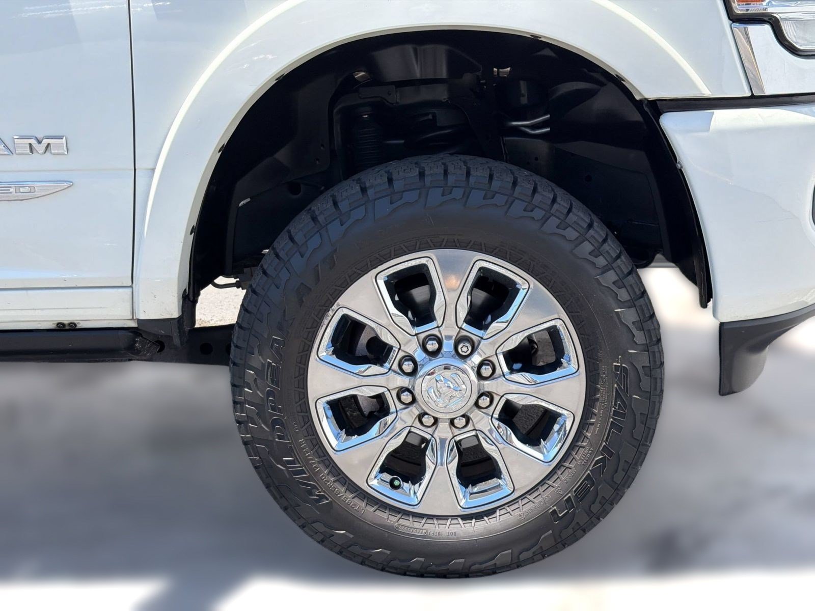Used 2020 RAM 2500 Limited AWD/4WD image 10