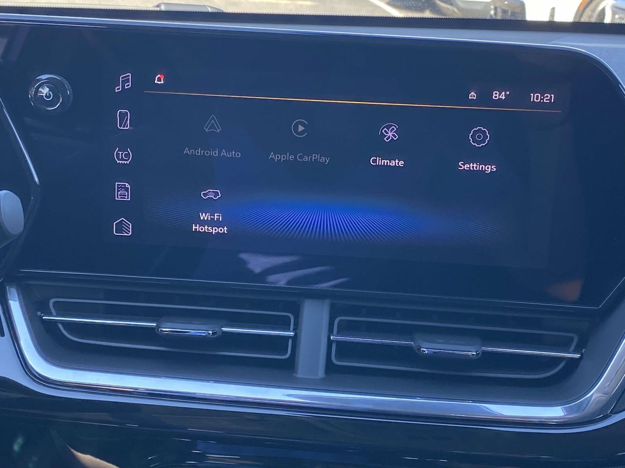 New 2026 Chevrolet Trax ACTIV w/ Sunroof Package FWD image 26