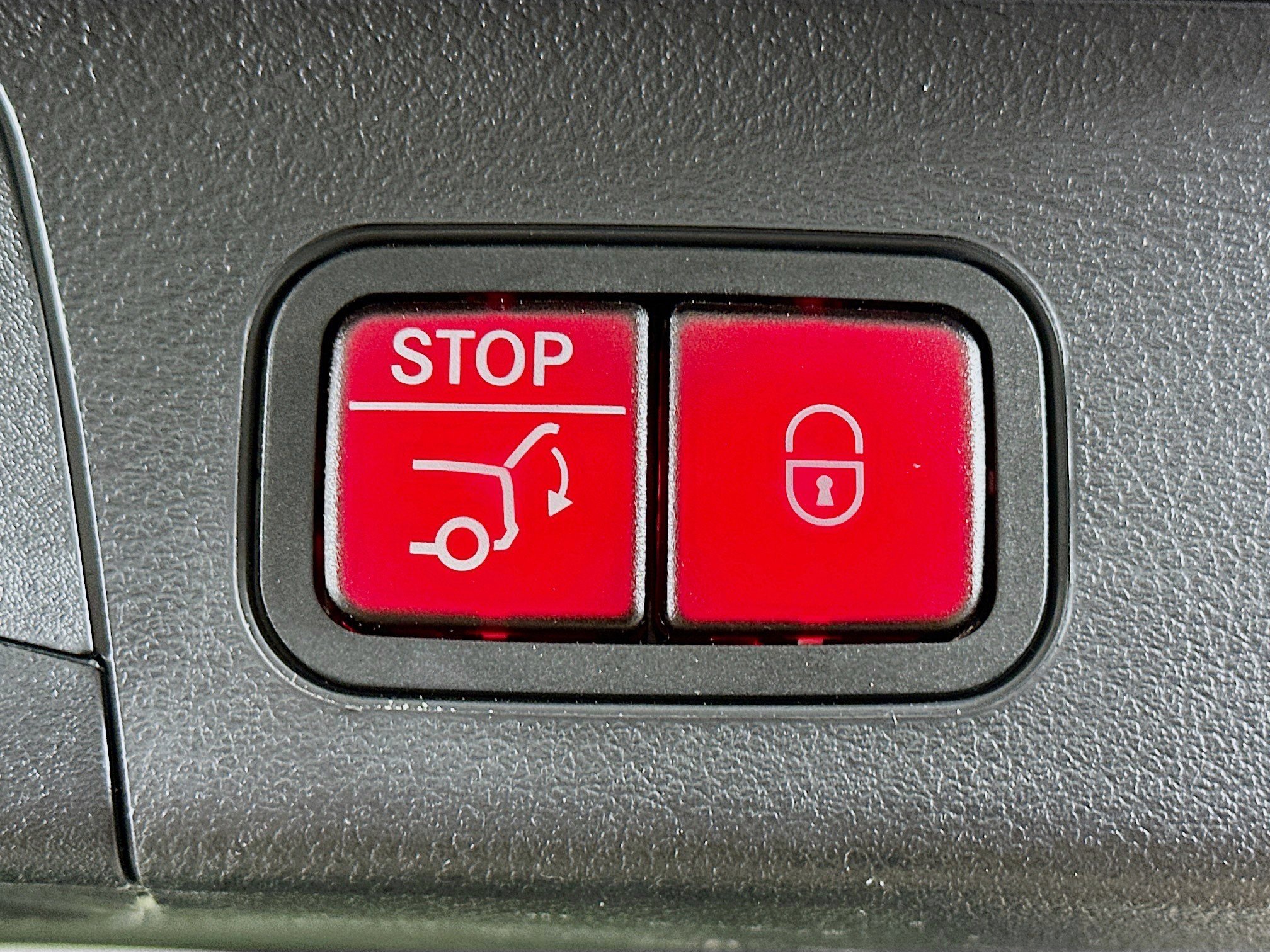 Used 2024 Mercedes-Benz EQB 250+ image 29