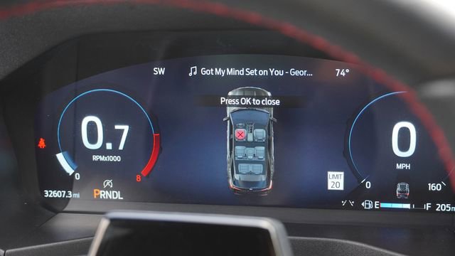 Used 2025 Ford Explorer ST-Line w/ ST-Line Street Pack AWD/4WD image 34