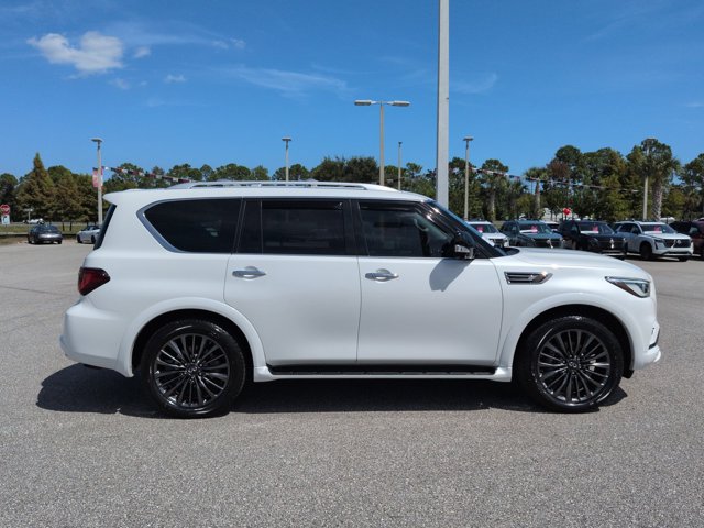 Used 2023 INFINITI QX80 Premium Select w/ Cargo Package AWD/4WD image 3