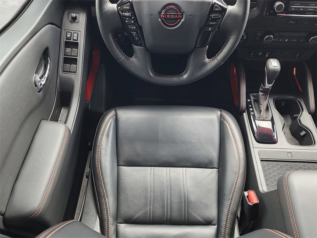 Used 2023 Nissan Frontier PRO-4X w/ Pro-4X Premium Package image 11