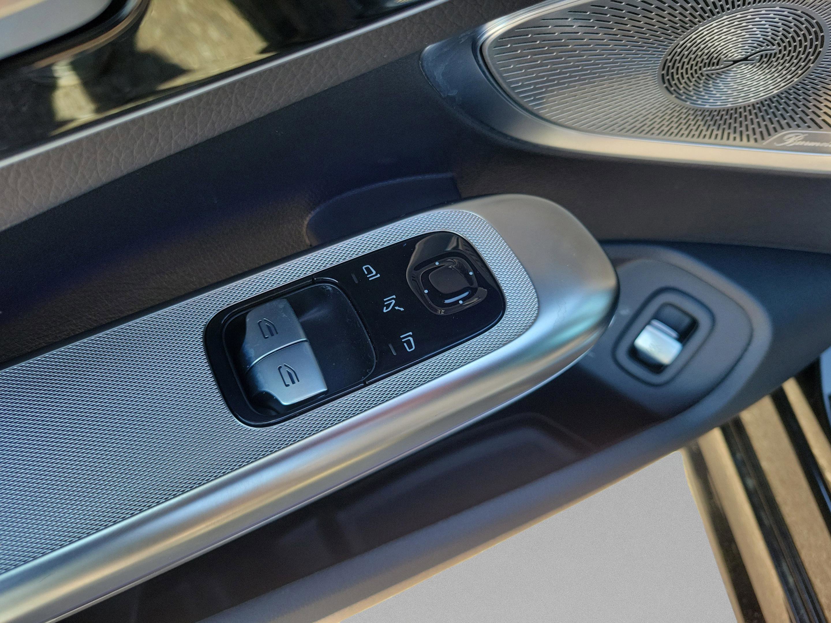 Certified 2026 Mercedes-Benz CLE 300 4MATIC Coupe image 7