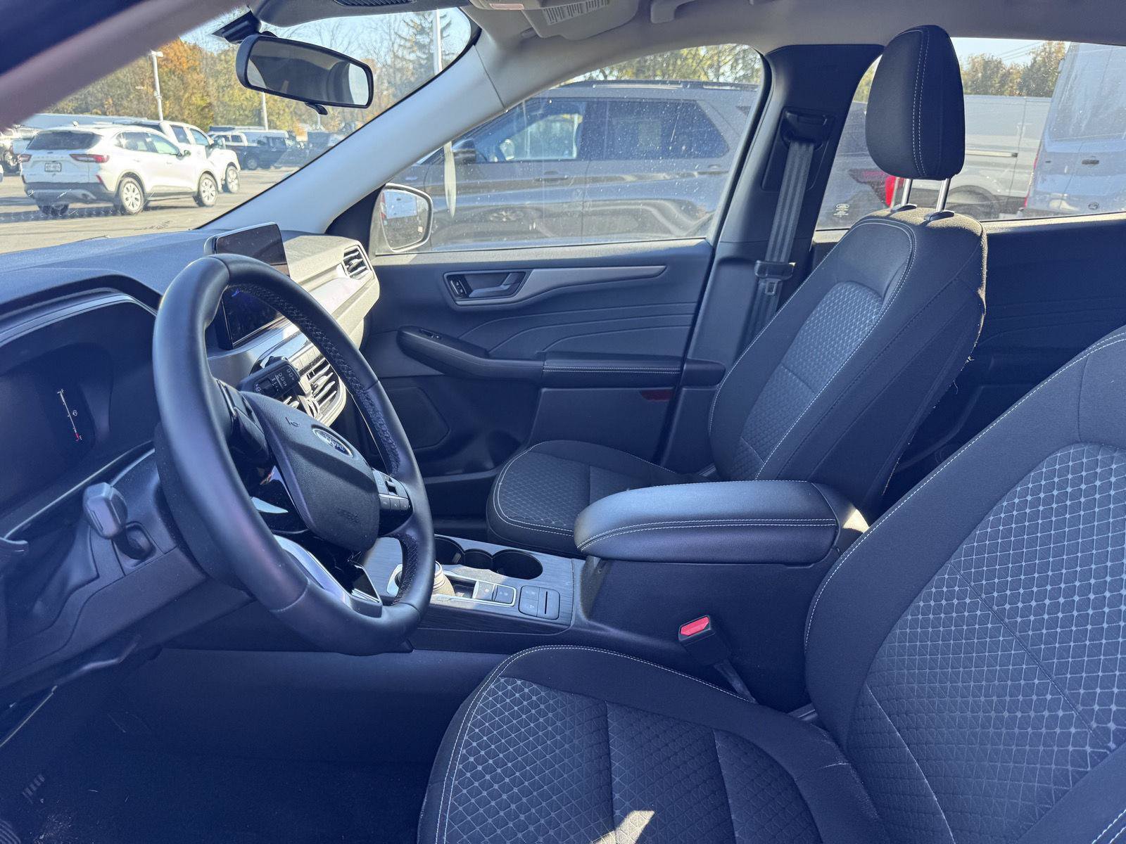 Used 2023 Ford Escape Active AWD/4WD image 10