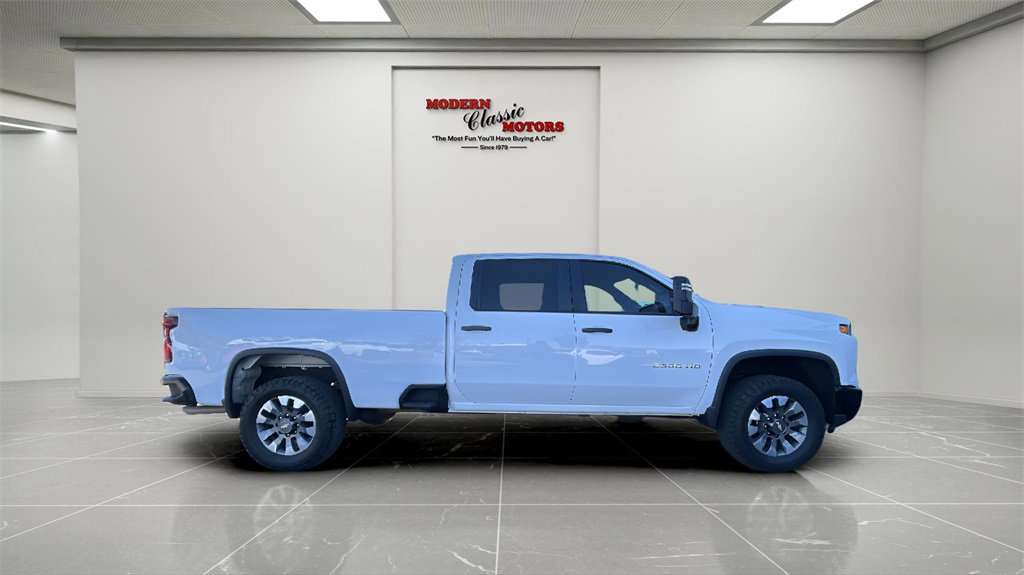 Used 2024 Chevrolet Silverado 2500 Custom w/ Custom Value Package image 8