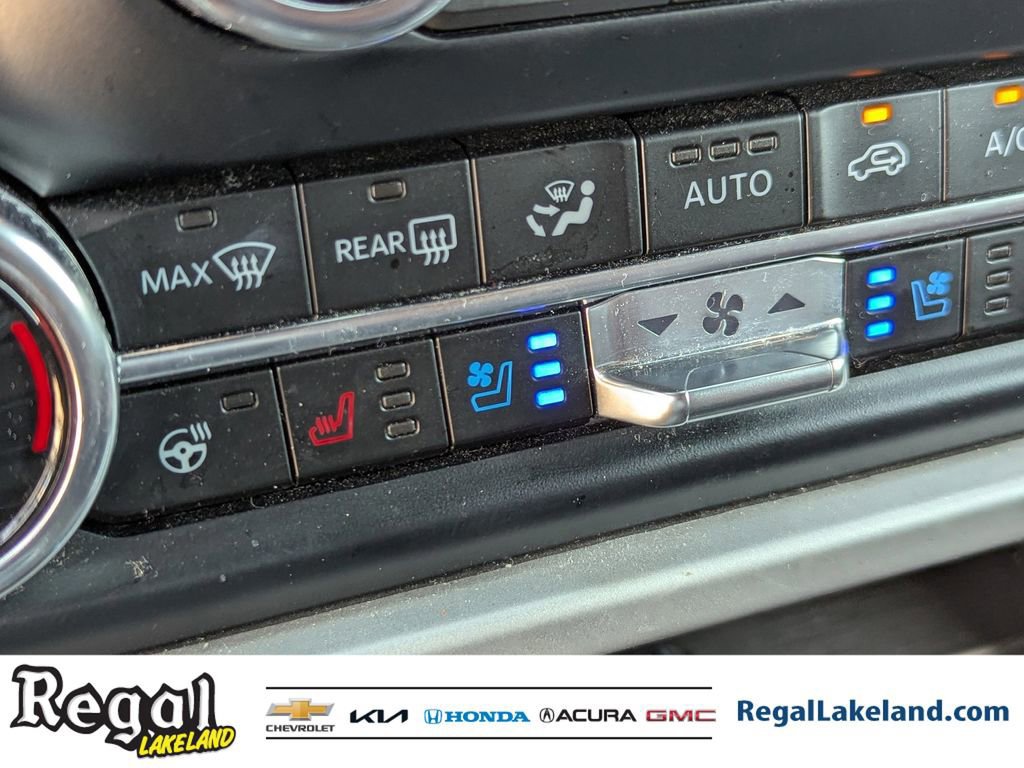 Used 2024 Ford Expedition Limited image 24