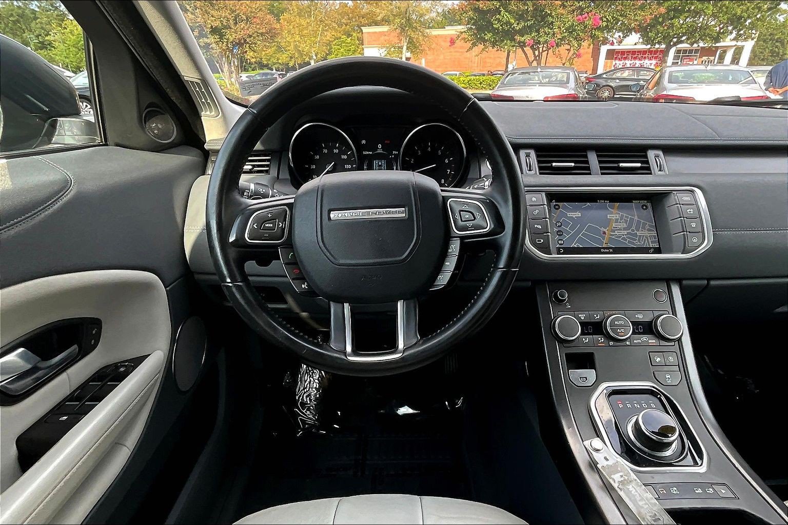 Used 2019 Land Rover Range Rover Evoque SE AWD/4WD image 5