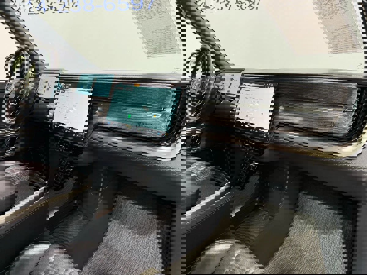 Used 2022 Rivian R1T Adventure image 23