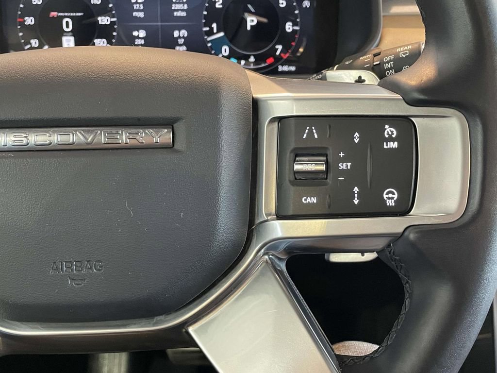 Used 2023 Land Rover Discovery S R-Dynamic image 42
