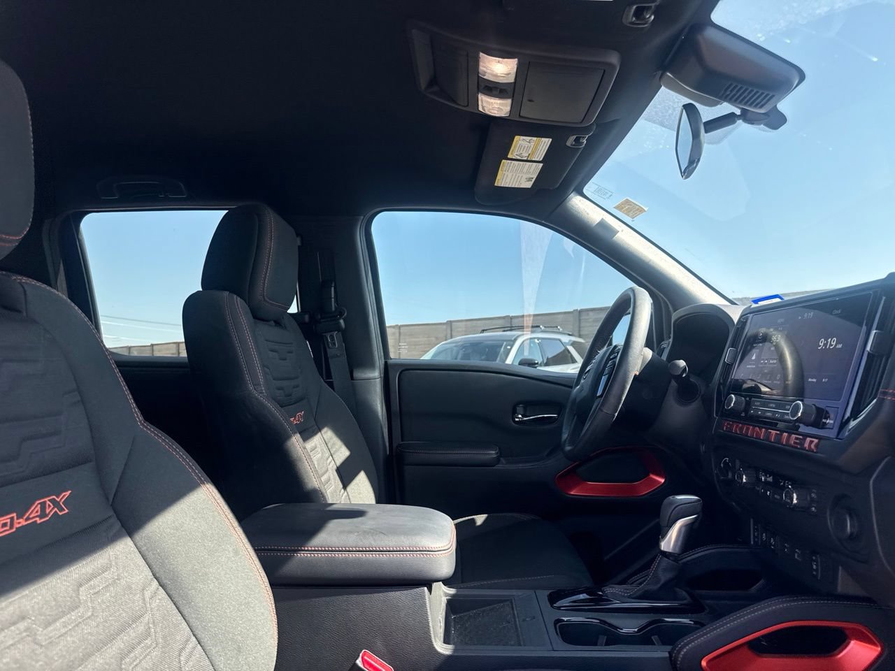 Certified 2025 Nissan Frontier PRO-4X w/ Pro Convenience Package AWD/4WD image 25