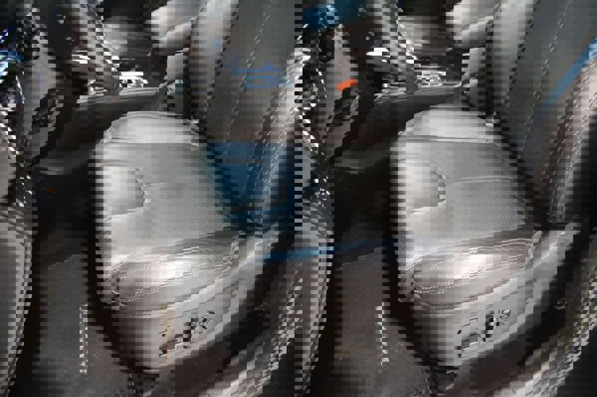 Used 2020 Hyundai Santa Fe Limited image 18