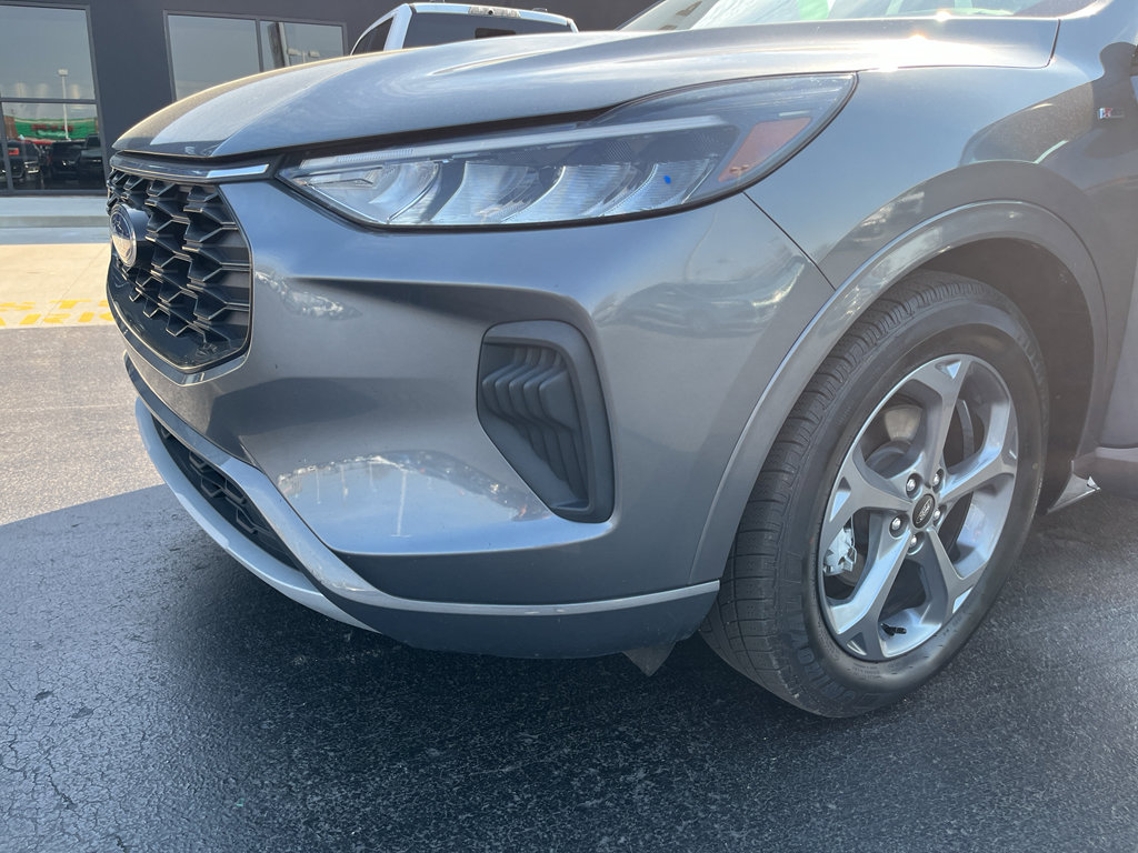Used 2023 Ford Escape ST-Line image 46