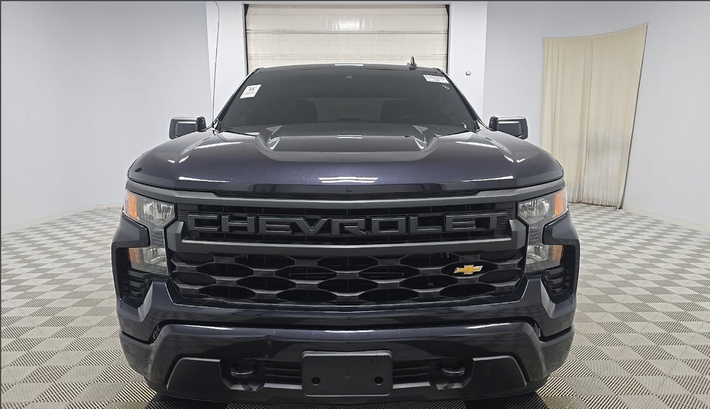 Used 2022 Chevrolet Silverado 1500 Custom AWD/4WD video 3