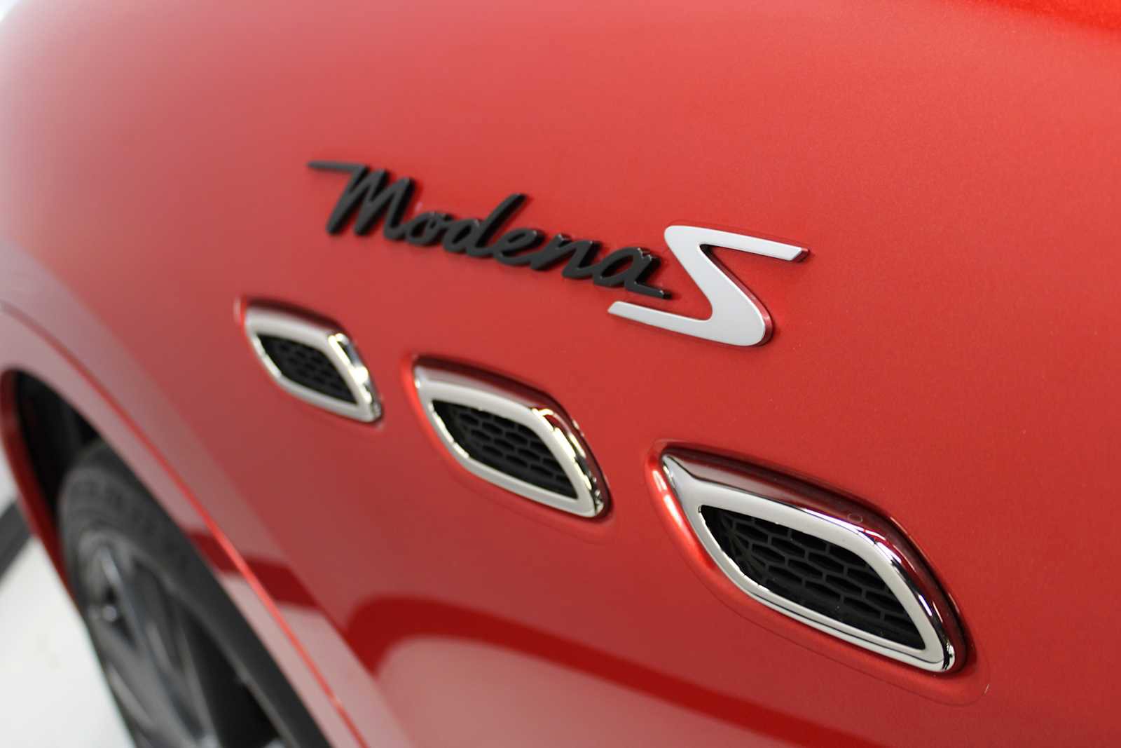 Used 2022 Maserati Levante Modena S image 21