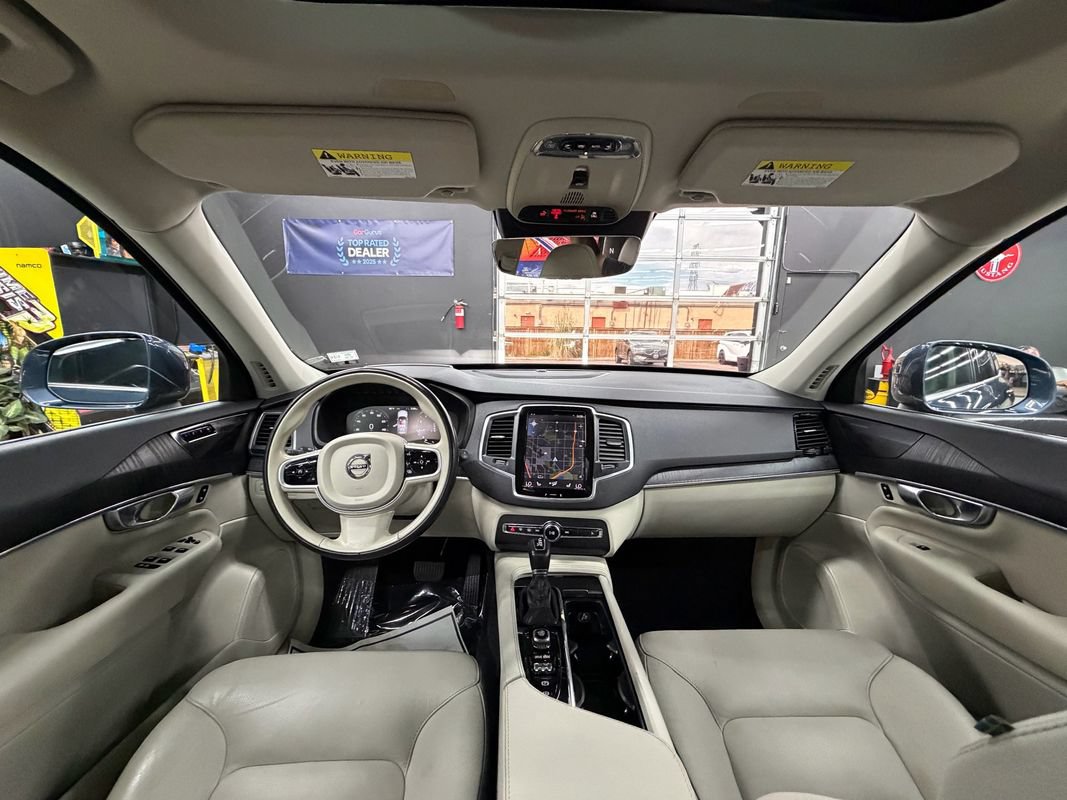Used 2020 Volvo XC90 T5 Momentum AWD/4WD image 38