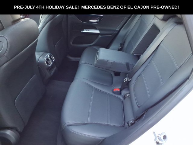 Used 2026 Mercedes-Benz GLC 300 image 19