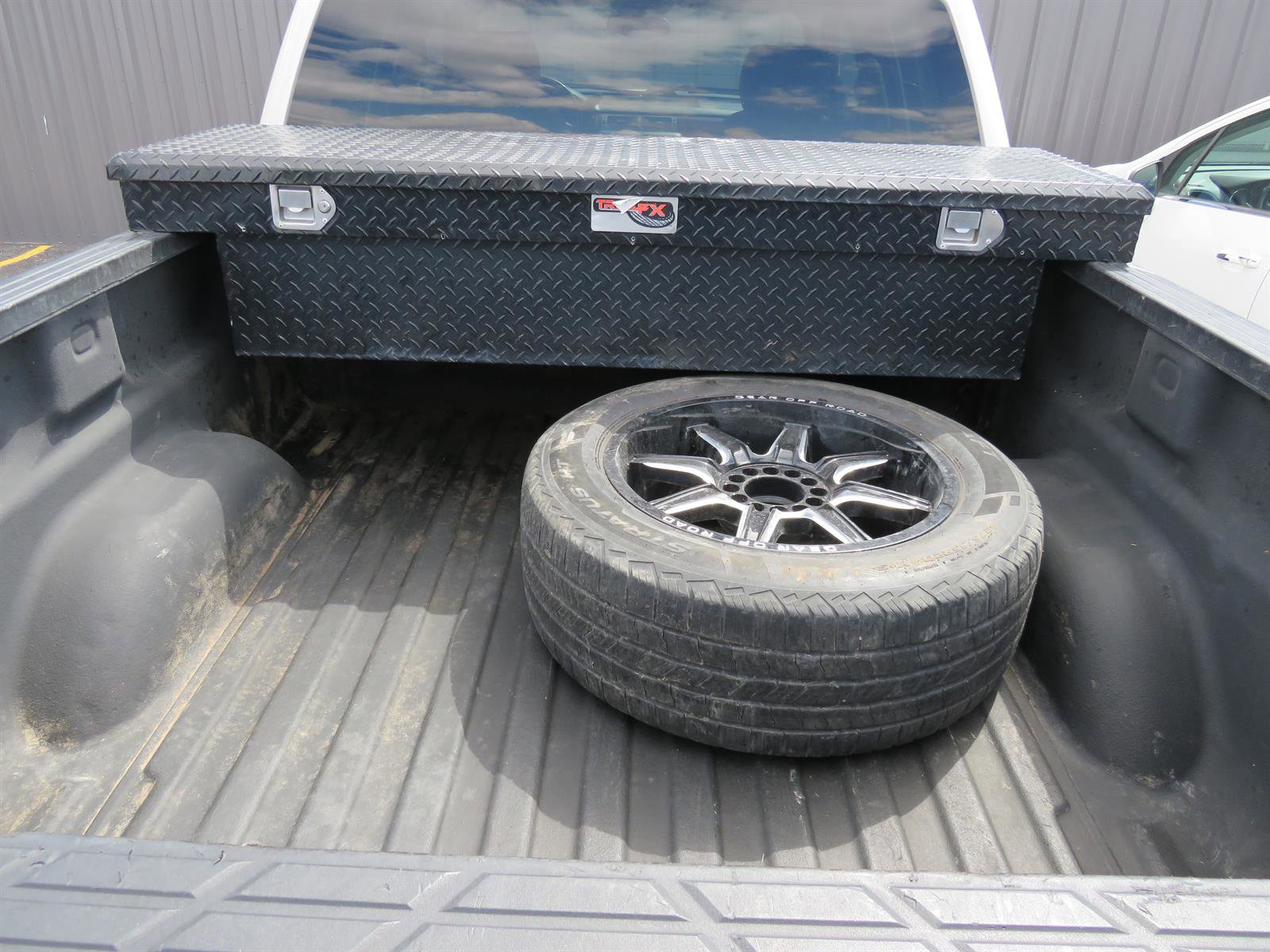 Used 2013 GMC Sierra 1500 SLT AWD/4WD image 23