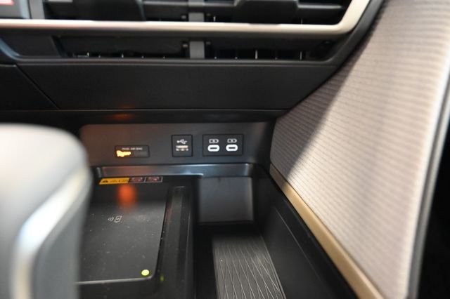 New 2026 Toyota Camry SE FWD image 19
