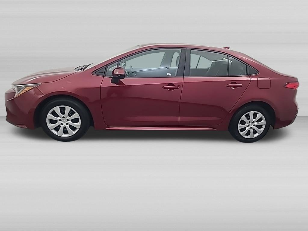 Used 2025 Toyota Corolla LE FWD image 8