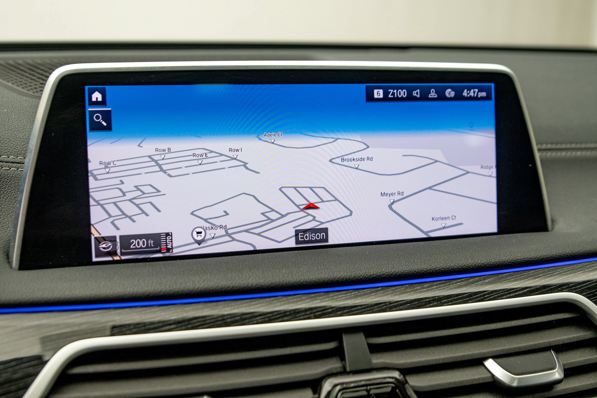 Used 2020 BMW 740i xDrive AWD/4WD image 12