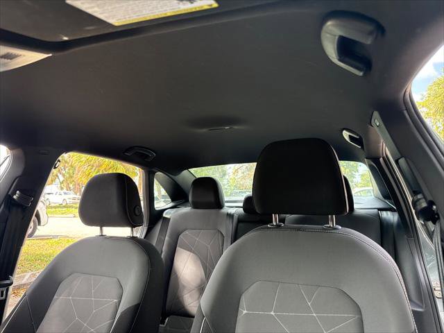 Used 2025 Volkswagen Jetta Sport image 15