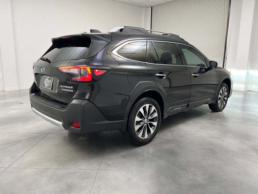 Used 2025 Subaru Outback Touring XT AWD/4WD image 9