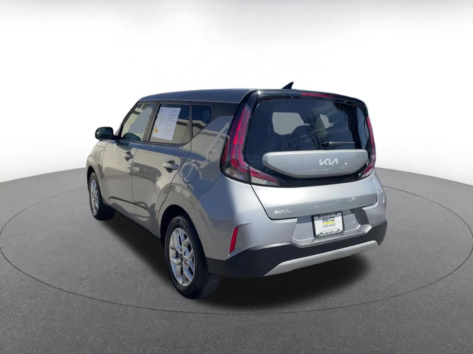 Used 2025 Kia Soul LX w/ LX Technology Package image 11