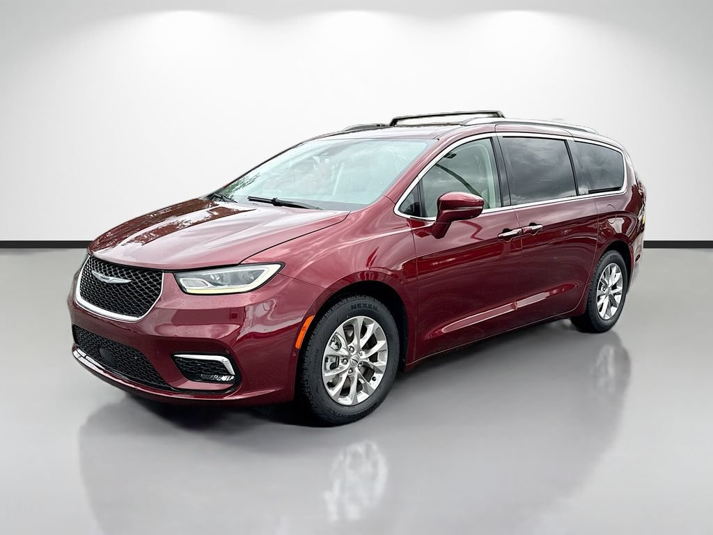 Used 2021 Chrysler Pacifica Touring-L w/ Premium & Safety Sphere Group FWD image 7